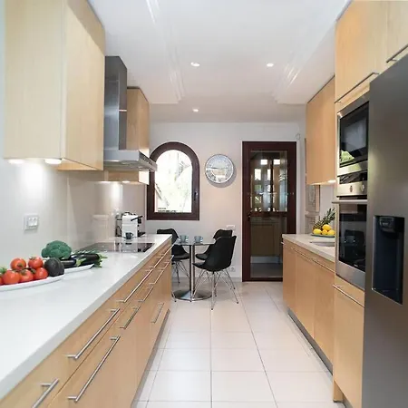 First Line Beach Complex Apartment Estepona