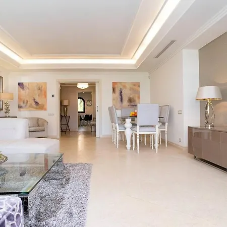 Apartment First Line Beach Complex