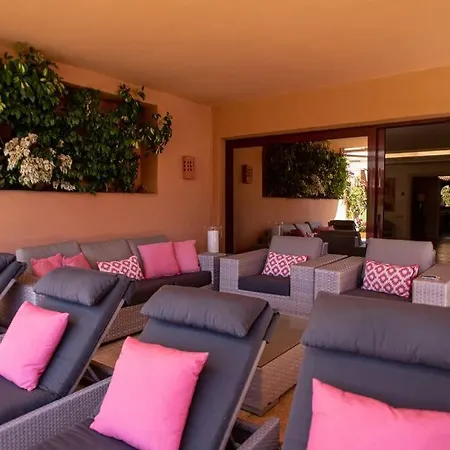 Apartment First Line Beach Complex *