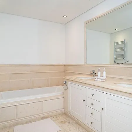Apartment First Line Beach Complex Estepona